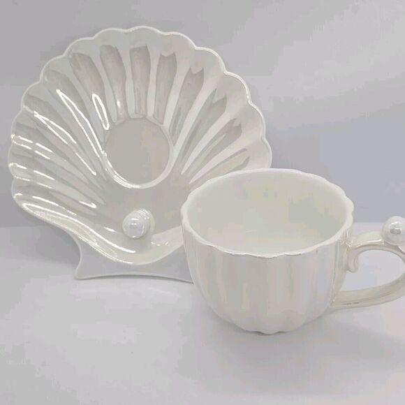 Ceramic Shiny Silver White Tea Cup & Shiny Seashell Saucer Set - Picture 2 of 8